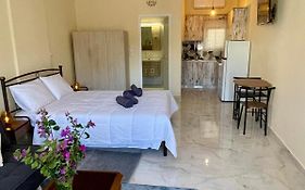 Ivory Escape Apartment - Ath Airport
